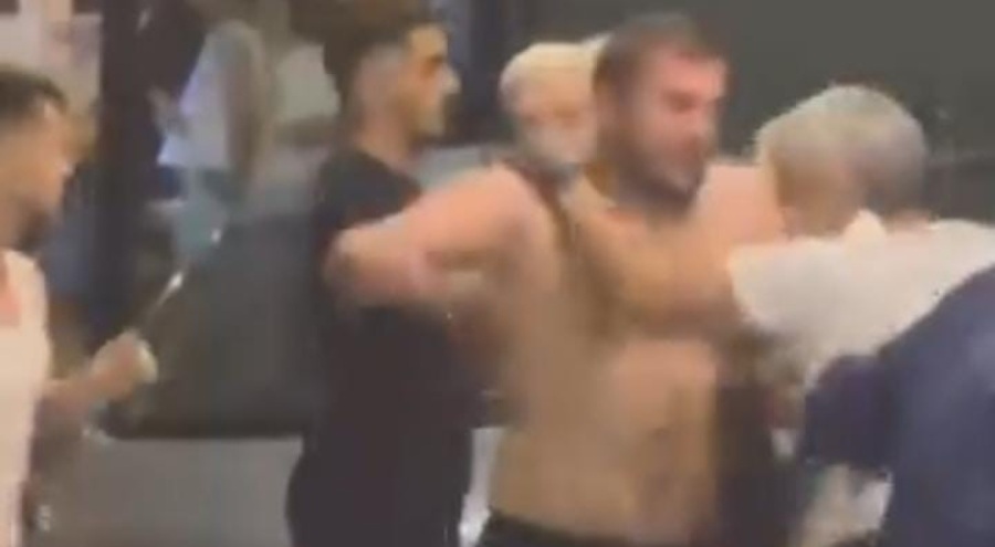 Bursa'da esnaf kavgası! Sandalyeler havada uçuştu