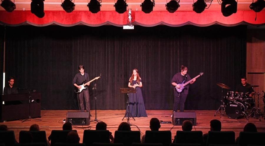 Osmangazi Belediyesi'nden Genco Erkal'a Vefa Gecesi