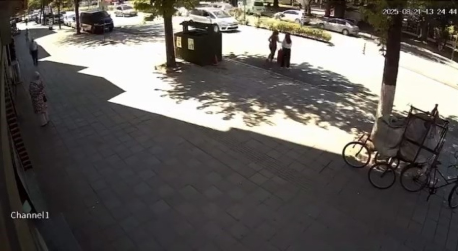 Bursa'da Yayaya yol vermek isterken ortalık karıştı: 8 yaralı