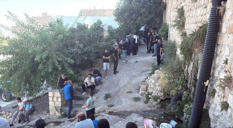 Haber alınamayan 2 kız kardeş evde ölü bulundu