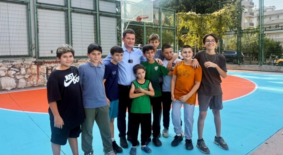 Basketbol Sahaları Liselilerin Tasarımlarıyla Güzelleşiyor