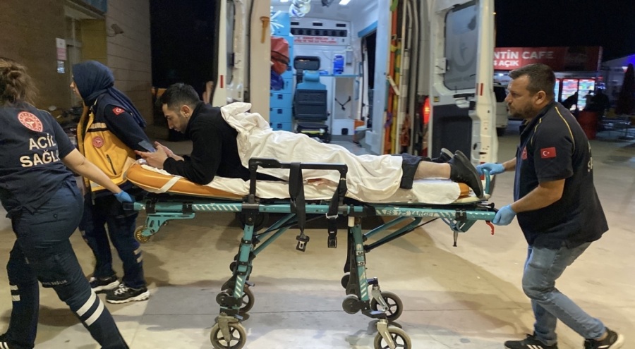 Bursa'da kavgayı ayırmaya çalışan güvenlik görevlisi yaralandı