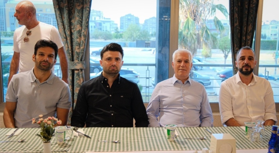 Büyükşehir Belediye Başkanı Mustafa Bozbey'den Bursaspor'a ziyaret