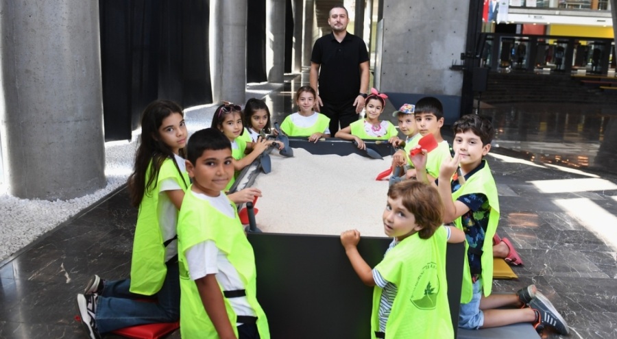 Osmangazi'de çocuklar arkeolojiyi deneyimleyek öğreniyor