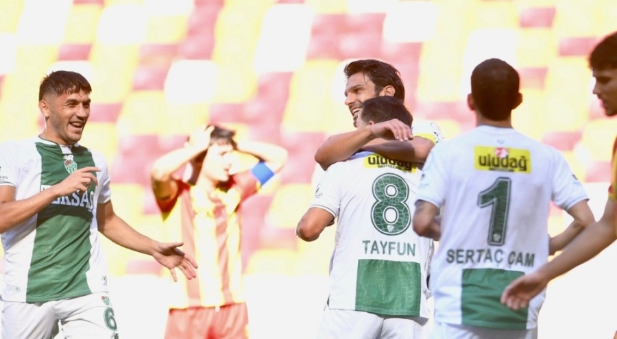 Bursaspor sezona tarihi galibiyetle başladı: 8-0