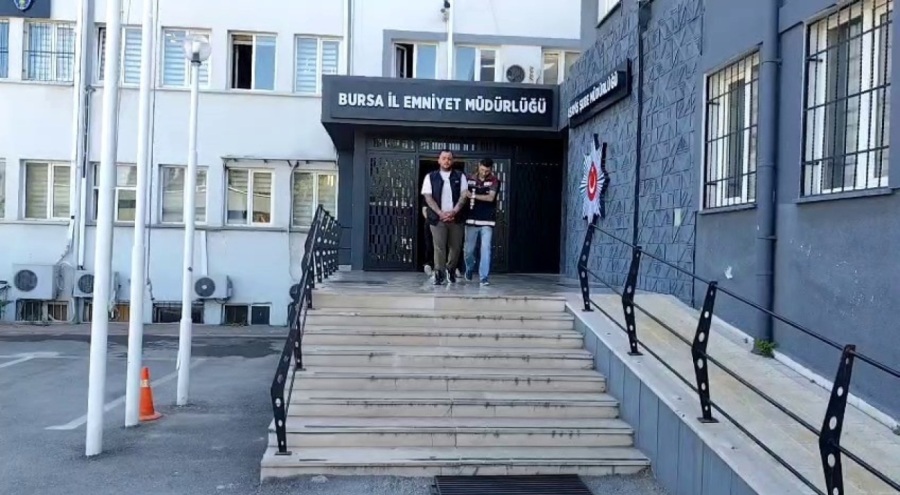 Bursa'da telefon dolandırıcıları yaşlı adamı 5 milyon lira dolandırdı