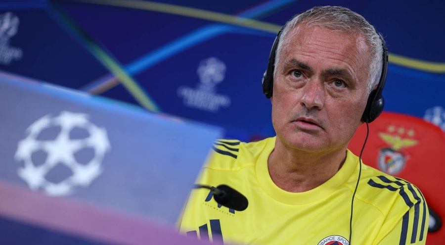 Jose Mourinho: "Avrupa Ligi'nde finale kadar gidebiliriz"