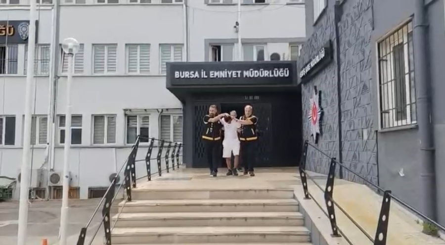 Karısını bıçaklayarak öldüren koca tutuklandı