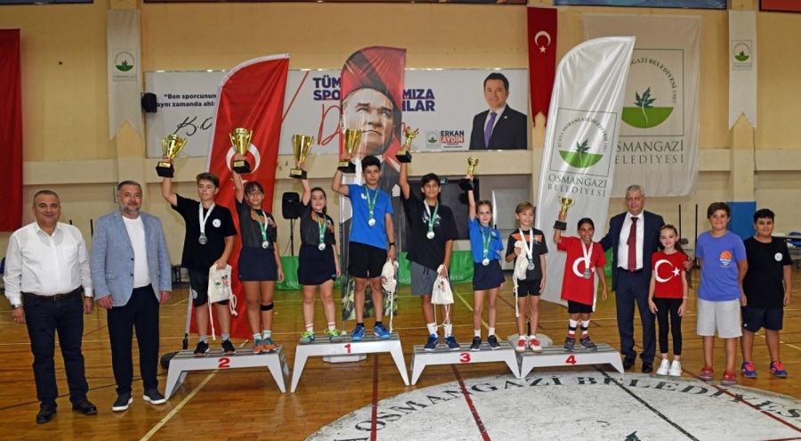 Minik raketler Osmangazi'de kıyasıya mücadele etti