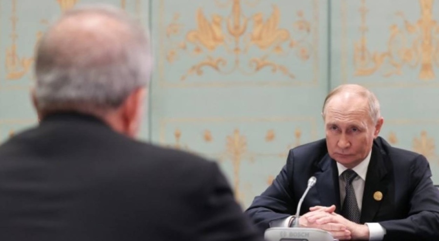 Pezeşkiyan, Rusya Devlet Başkanı Putin ile bir araya geldi