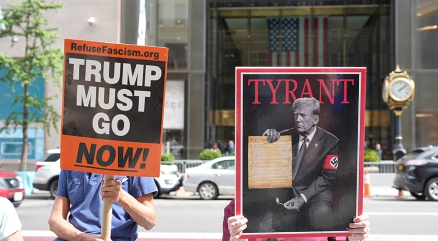 ABD'de 50 eyalette Trump karşıtı gösteri: İstifa çağrıları yapıldı