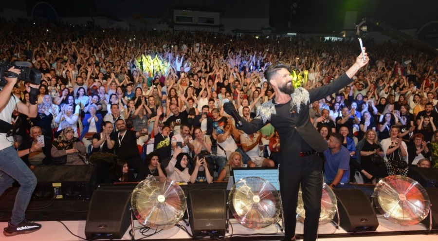 Mehmet Çevik'ten ücretsiz konser