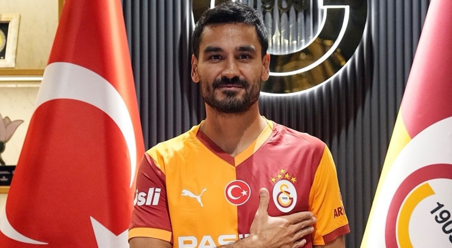 İlkay Gündoğan: "Dört gözle bu formayla başarı yazmaya hazırım"