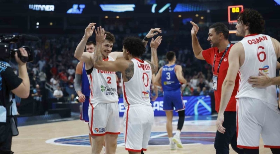 A Milli Erkek Basketbol Takımı grubu namağlup lider tamamladı