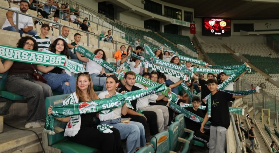 Büyükşehir ile gençlere Bursaspor sevgisi aşılanıyor
