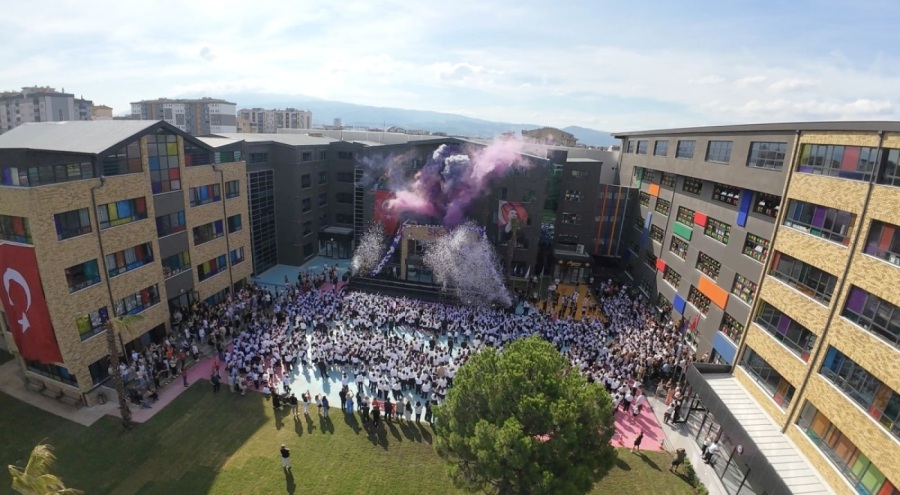 Şahinkaya'da 2025-2026 Eğitim-Öğretim Yılı Coşkuyla Başladı