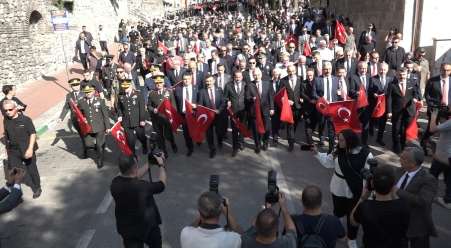 Bursa'nın düşman işgalinden kurtuluşu coşkuyla kutlandı