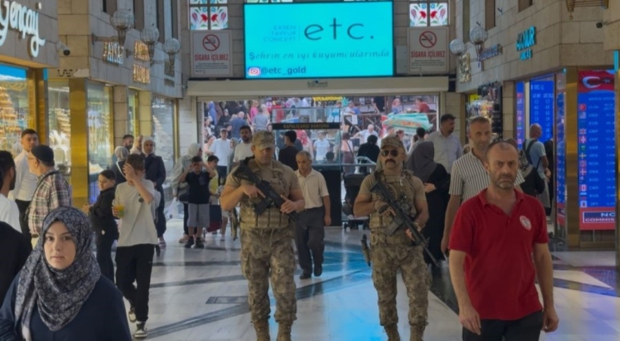 Bursa'da Kapalıçarşı'nın güvenliği özel harekata emanet