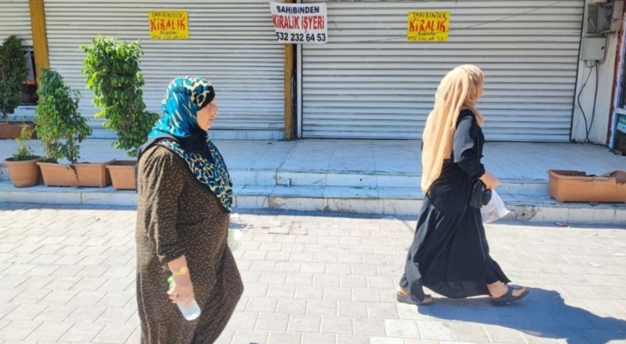 Suriyelilerin göçü sürüyor, bazı sokaklar sessizliğe büründü