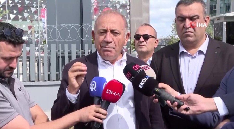 Gürsel Tekin'den Özel'e sert sözler: 'Beni kürsüde yuhlattınız, hakkımı haram ediyorum'