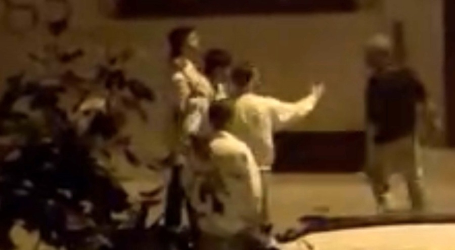 Bursa'da Sokak Ortasında Tekme Tokat Kavga: Mahalleli Ayaklandı