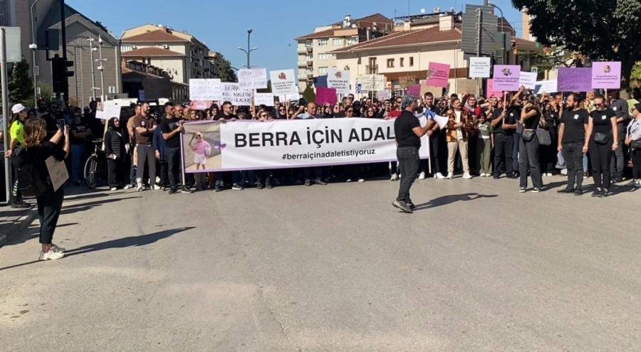 İnegöl'de 4 yaşındaki Berra için adalet yürüyüşü