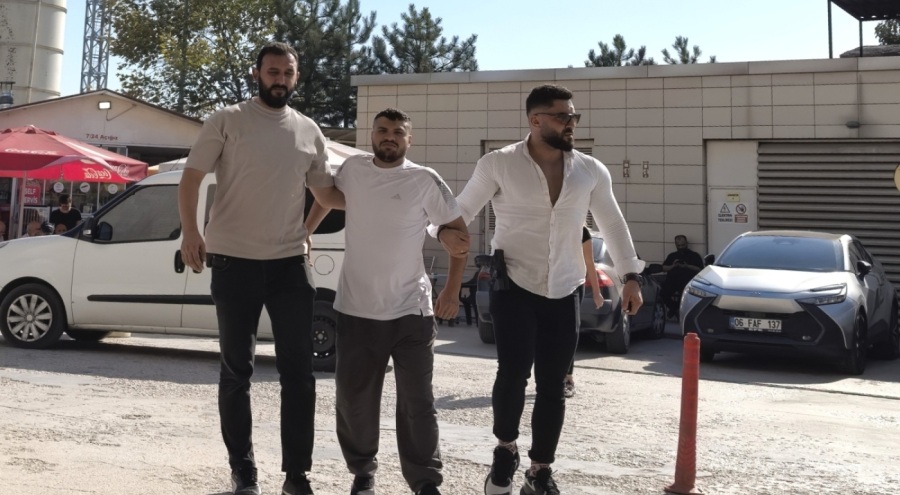 İnegöl'de uyuşturucu taciri kovalamacayla yakalandı