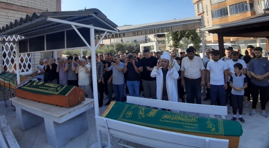 Karacabey'de yangın faciasında hayatını kaybeden 3 kişi toprağa verildi