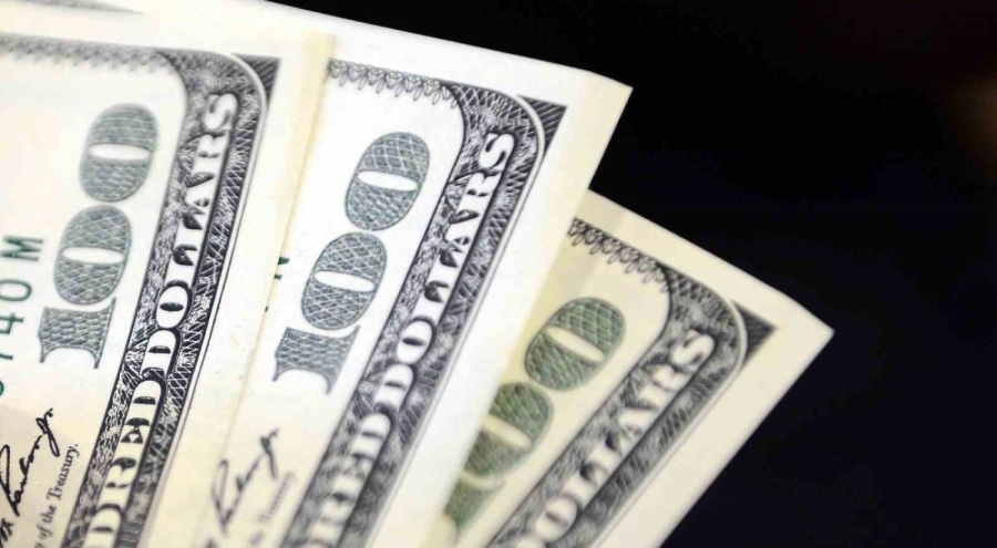 Dolar ve euro güne yatay seyirle başladı