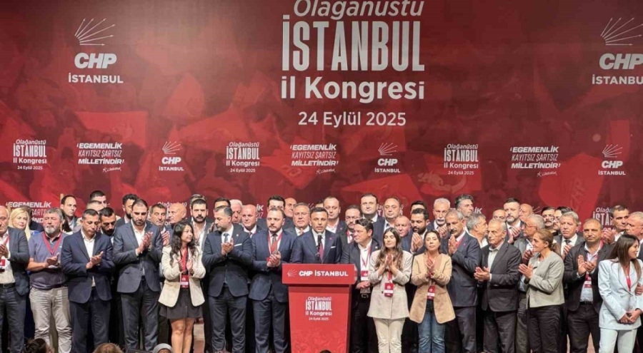 CHP İstanbul İl Başkanlığı'nda yeniden Özgür Çelik dönemi