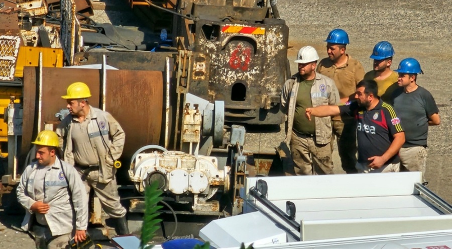 Zonguldak'ta maden ocağında göçük: 2 işçi mahsur kaldı