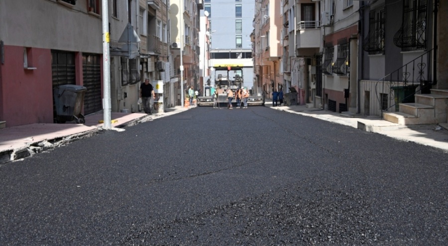 Osmangazi'de 160 ton asfalt döküldü