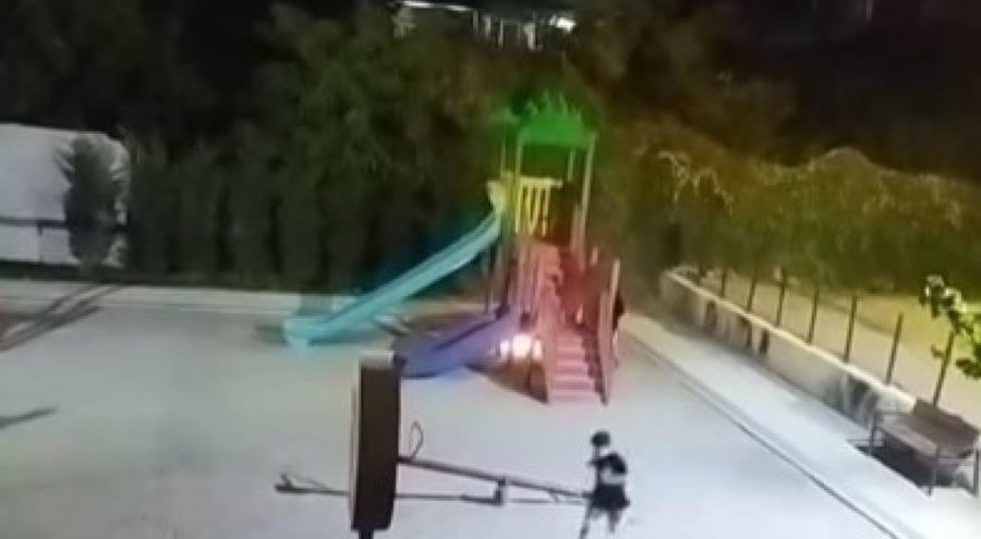 Bursa'da çocukların ateş yaktığı park alev aldı: Mahalle sakinleri tepkili
