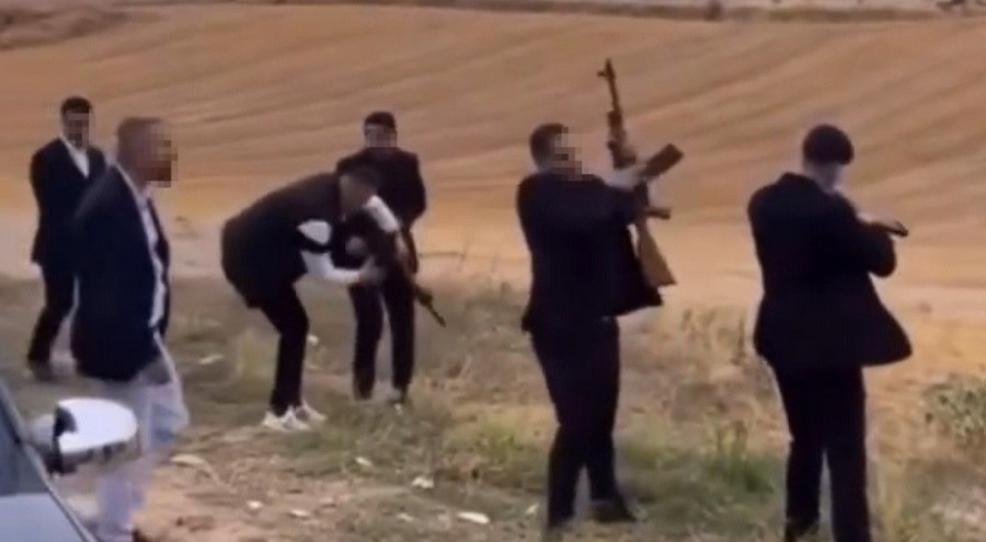 Bursa'da Düğün Konvoyunda Silahlarla Ateş Eden 4 Kişi Yakalandı