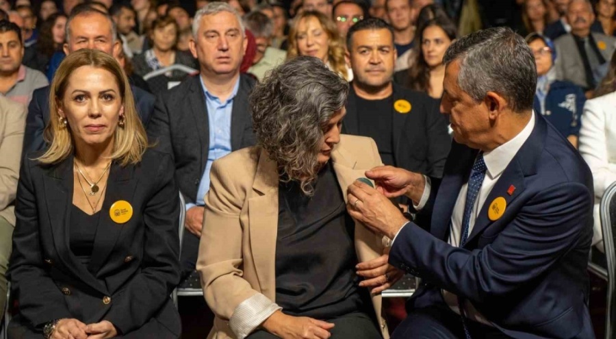 Ferdi Zeyrek'in adı eşi ve kızının öncülüğünde kurulan vakıfta yaşayacak