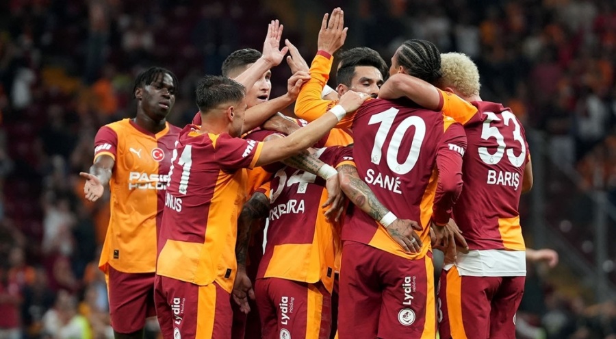 Galatasaray, UEFA Şampiyonlar Ligi'nde Liverpool'u Ağırlıyor