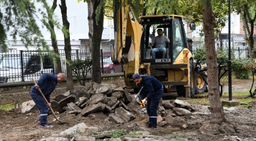 Osmangazi'de Mahalleler Yeni Park Alanlarıyla Güzelleşiyor