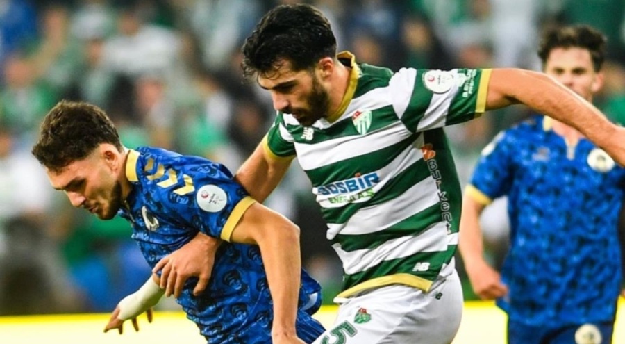 Bursaspor Tahsin Tam yönetiminde Menemen FK'yı 3-0 mağlup etti