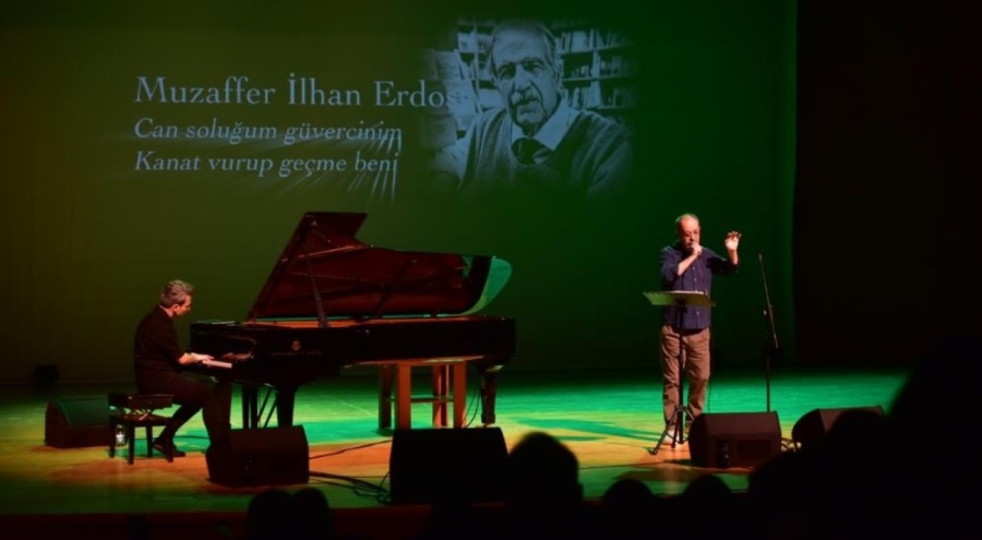 Bursa festivali, edebiyat ve müziği aynı sahnede buluşturdu