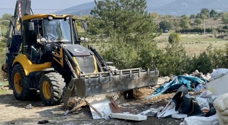 Nilüfer'de moloz temizliği