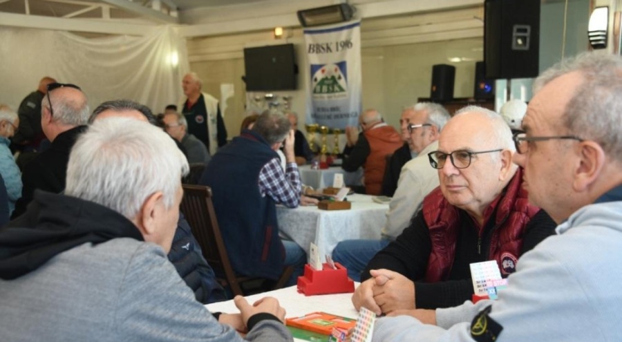 Osmangazi'de briç turnuvası göz doldurdu