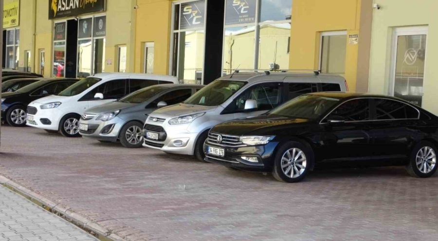 Galerici esnafı, araç almak isteyenler için şimdi tam zamanı