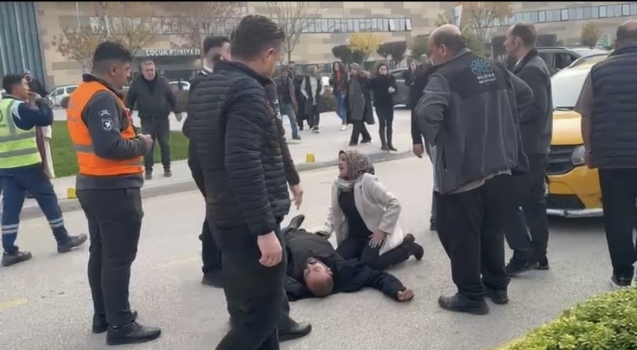 Bursa'da Hastane önünde feci kaza