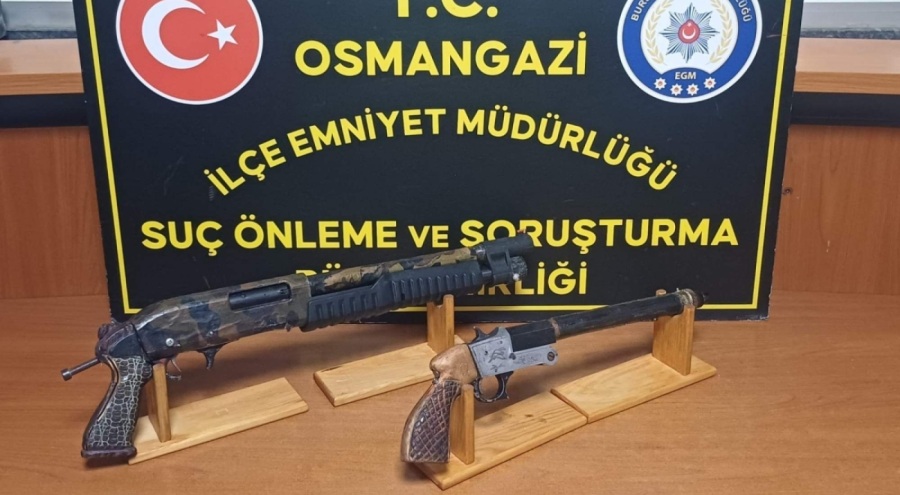 Bursa'da Ruhsatsız Silah Operasyonu: 3 Kişi Gözaltında