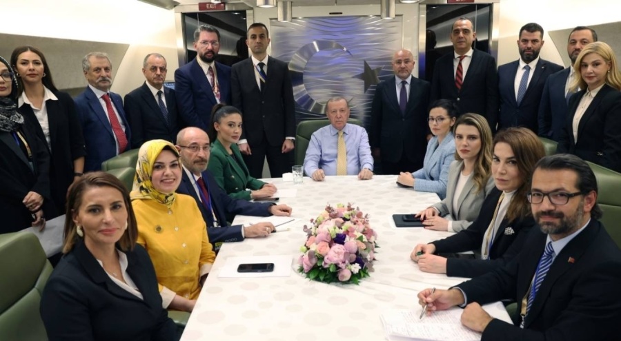 Cumhurbaşkanı Erdoğan'dan Azerbaycan dönüşü kritik mesajlar