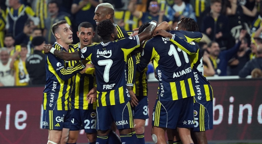Fenerbahçe, Kayserispor'u 4-2 Yenerek 12. Haftayı Kazandı