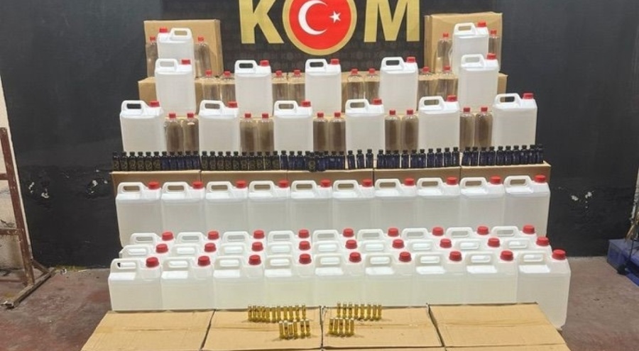 Bursa'da Sahte İçki Operasyonu: 1032 Litre Etil Alkol Ele Geçirildi