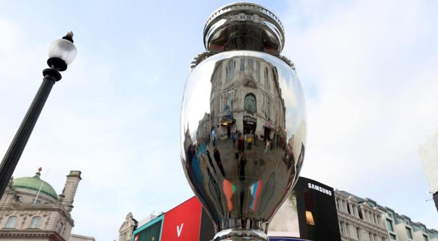 EURO 2028 açılışı Cardiff'te, final Londra'da