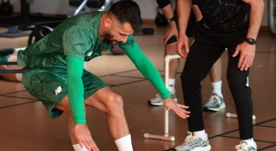 Bursaspor sabah antrenmanında kuvvet çalıştı