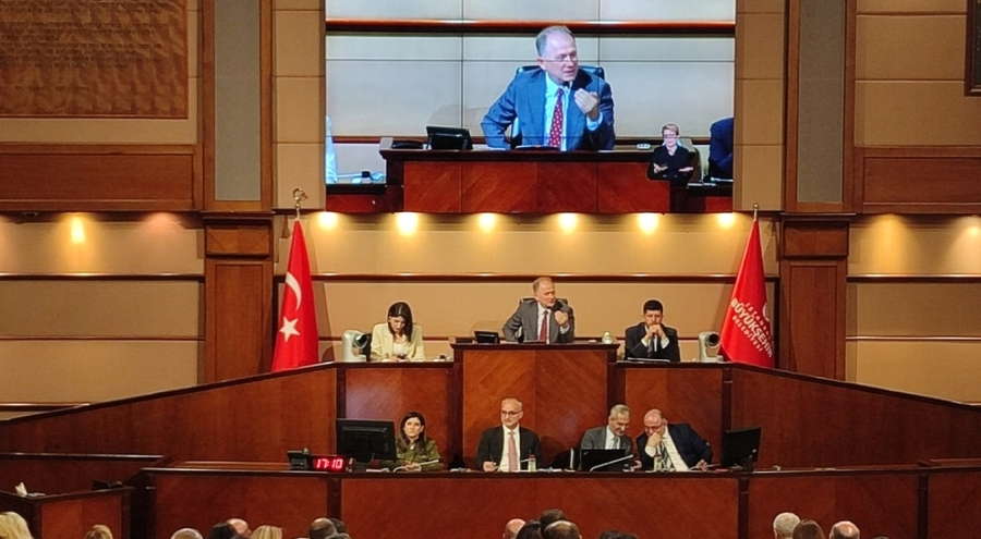 İBB Meclisi'nde İETT Bütçesi Görüşmelerinde Gergin Anlar